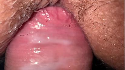 Scopa la moglie stretta dell amico e sborra in mutandine