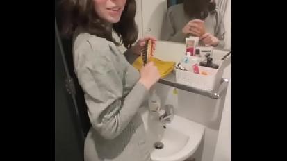 La matrigna mi aiuta a durare più a lungo per la mia ragazza